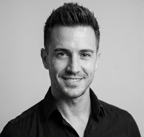 Retrato de Juanmi, monitor de la academia